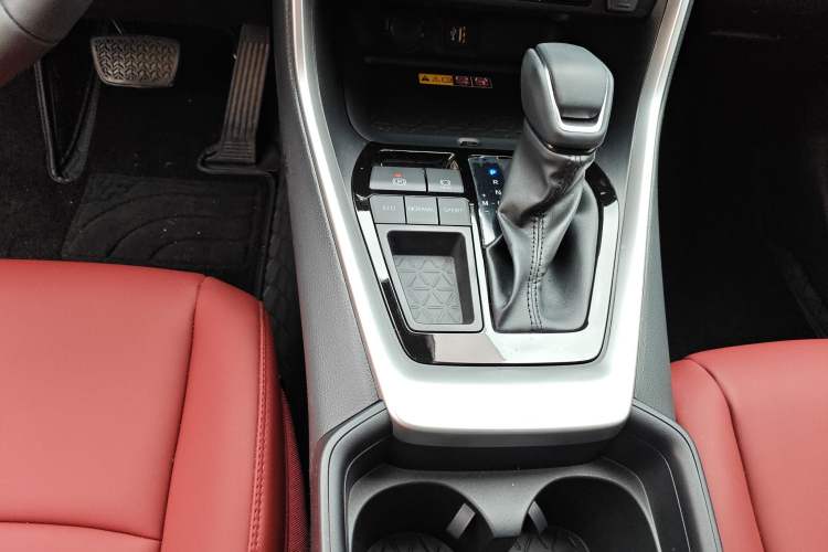 Used Toyota RAV4 2024 2.0L CVT Two-Wheel Drive Fashion Plus Edition