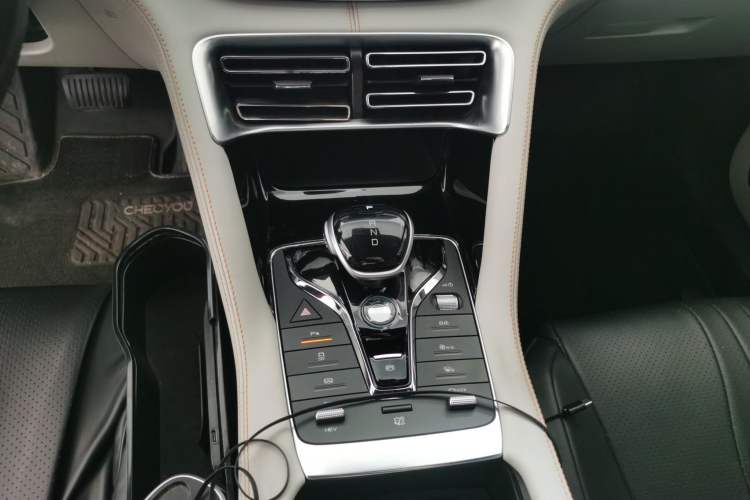 Used BYD Song PLUS New Energy 2021 DM-i 110KM Flagship Model Gear Lever