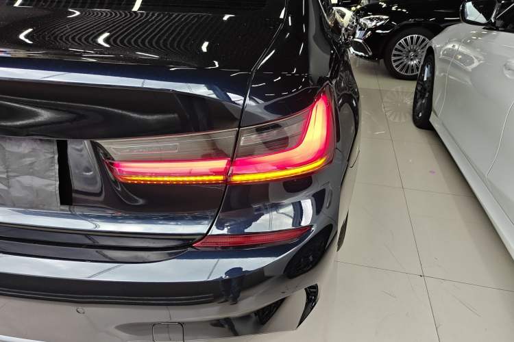 Used BMW 3 Series 2022 325Li M Sport Package Right Rear Taillight