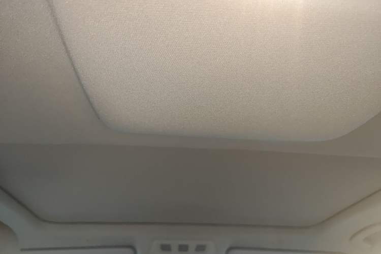 Used BMW 5 Series 2013 525Li Luxury Model
