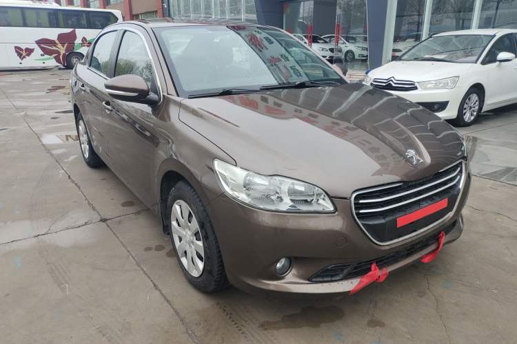 Used Peugeot 301 2014 1.6L Manual Comfort Edition Front Right 45 Deg