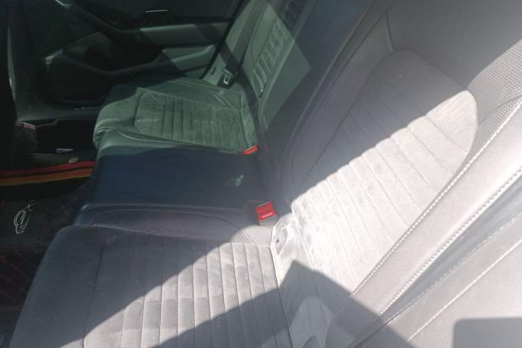 Used Volkswagen Magotan 2017 330TSI DSG Luxury Model
