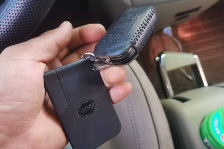 Used BYD M6 2015 2.4L Automatic Prestige Edition