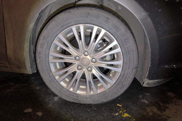 Used Buick GT 2015 15N Automatic Elite Version
