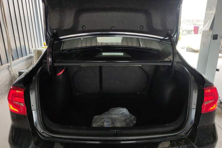 Used Volkswagen Bora 2018 1.5L Automatic Comfort Model Trunk