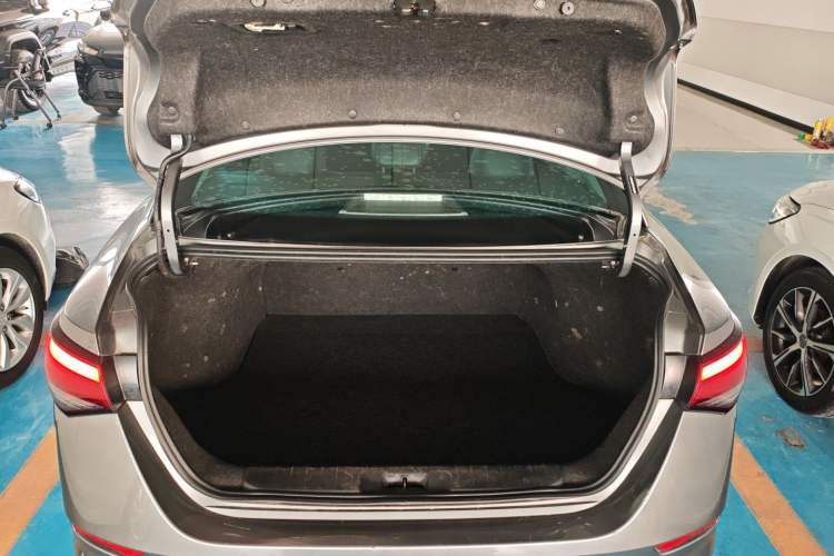 Used Nissan Sylphy 2022 1.6L XL CVT Enjoyment Edition Trunk