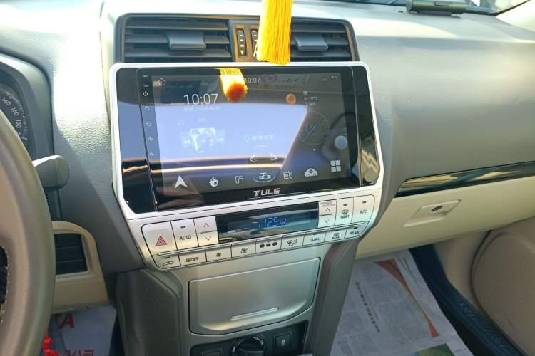 Used Toyota Prado 2017 2.7L Automatic 2700 Gasoline 4x4 7-Seater – Middle East Version