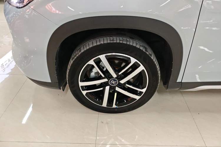 Used BYD Song L DM-i 2024 112 km Leading Edition Exterior 4