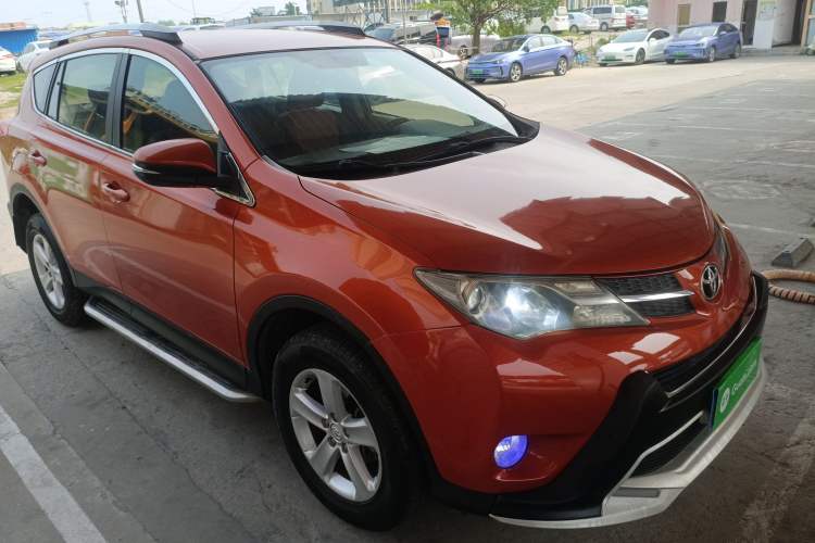 Used Toyota RAV4 2013 2.0L CVT Two-Wheel Drive Urban Edition
