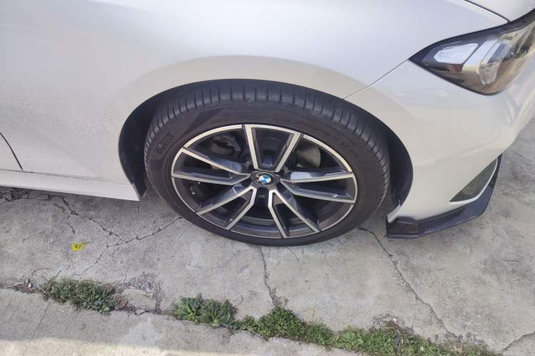 Used BMW 3 Series 2023 320Li M Sport Package Exterior 7