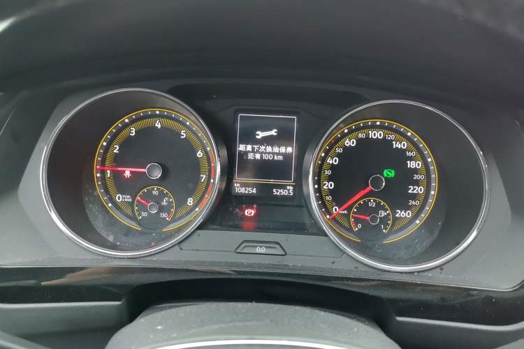 Used Volkswagen Tiguan L 2019 Updated Version 330TSI Automatic Two-Wheel Drive Panoramic Comfort Edition China VI Standard Instrument Cluster