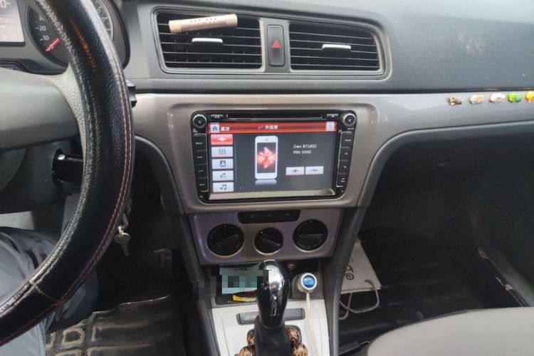 Used Volkswagen Gran Lavida 2013 1.6L Automatic Fashion Model Audio And AC Panel