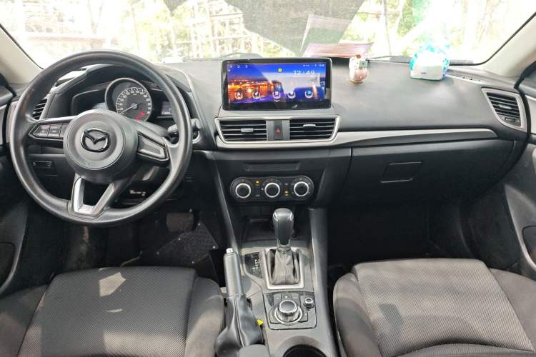 Used Mazda 3 Axela 2017 Sedan 1.5L Automatic Comfort Model Emission Standard China V
