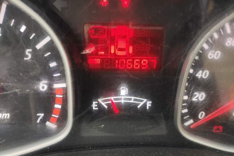 Used FAW Xiali N7 2013 1.3L Manual Luxury Model Odometer Close Up