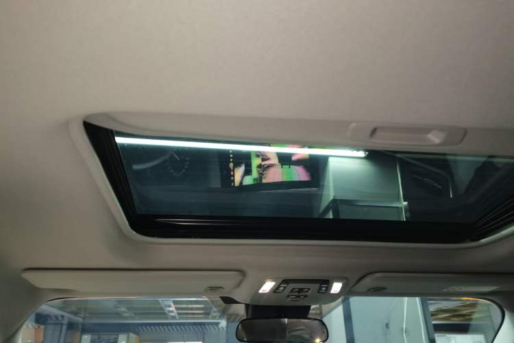 Used Toyota SIENNA 2024 2.5L Hybrid Comfort Edition