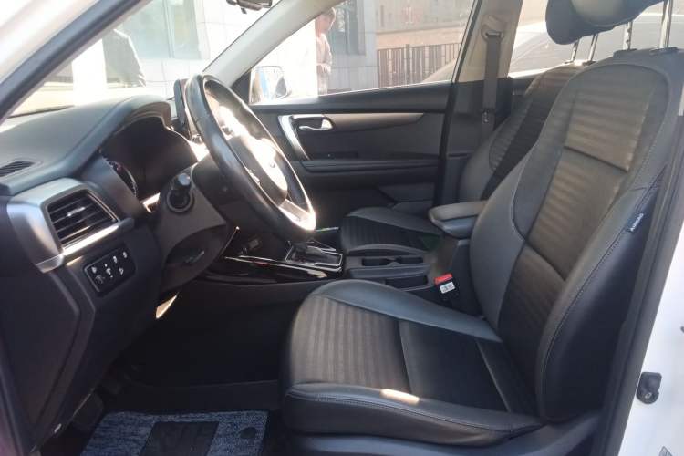 Used Kia Sportage R 2018 2.0L Automatic Smart Luxury Version China V Standard Left Front Seat