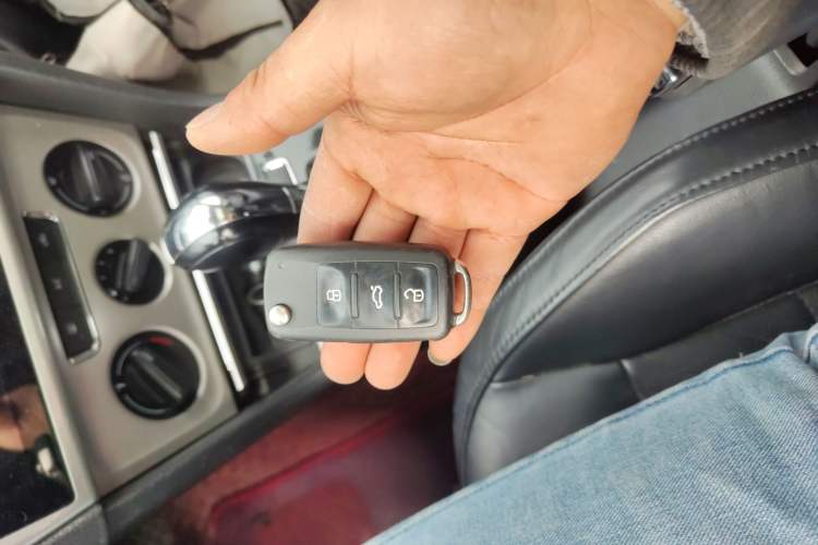 Used Volkswagen Lavida 2013 Restyled Classic 1.6L Automatic Comfort Edition
