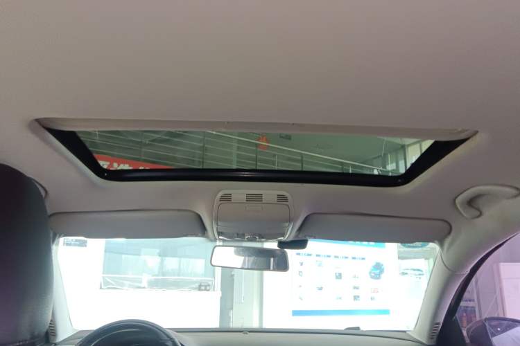 Used Volkswagen Magotan 2013 1.8TSI Luxury Model Headliner