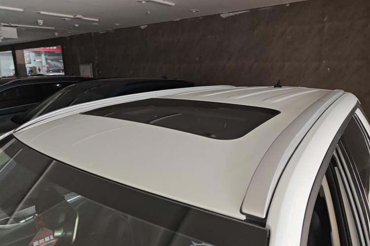 Used CHANGAN CS55PLUS 2020 1.5T Automatic Colorful Model Roof