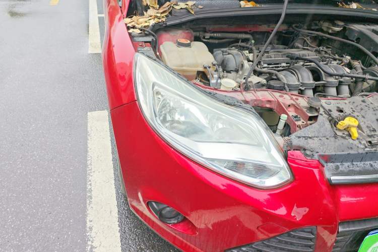 Used Ford Focus 2013 Sedan Classic 1.8L Automatic Fashion Edition