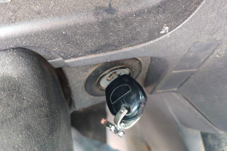 Used Jinbei Express 2017 2.0L Standard Version V19