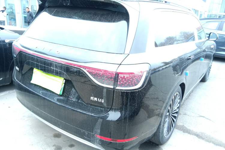 Used Hima AITO M9 2025 Extended-Range Ultra Version 52 kWh 6-Seater Rear Right 45 Deg