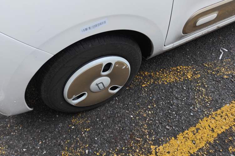 Used Bestune Pony 2024 170km Vitality Horse Left Front Wheel Hub