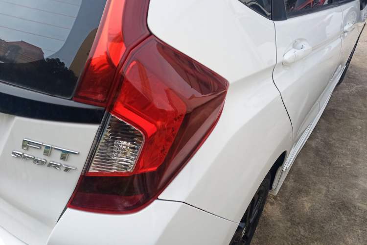 Used Honda Fit 2018 1.5L CVT Trendy Run+ Edition
