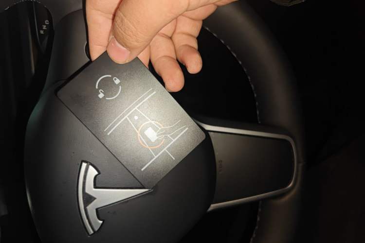 Used Tesla Model Y 2022 Revised Version Rear-Wheel Drive Vehicle Key