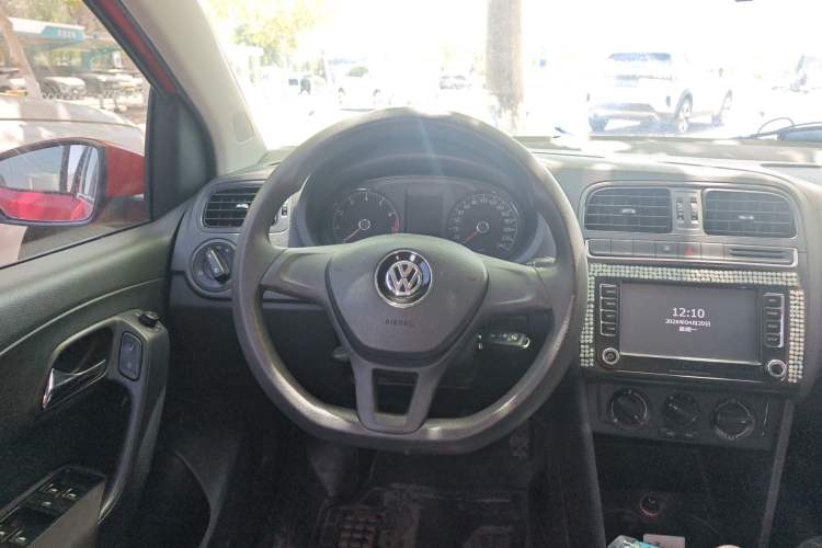 Used Volkswagen Polo 2014 1.4L Manual Fashion Edition