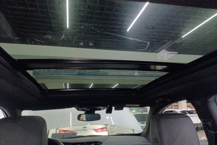 Used Cadillac XT5 2021 28T Luxury Model