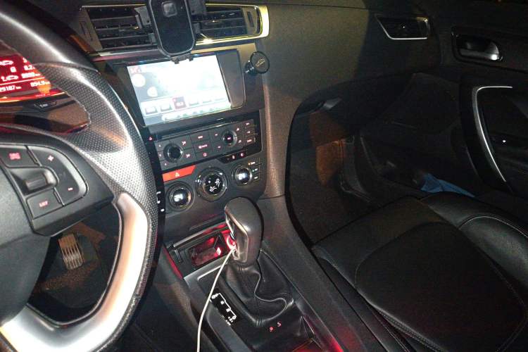 Used DS 6 2016 1.6T Luxury Edition THP160
