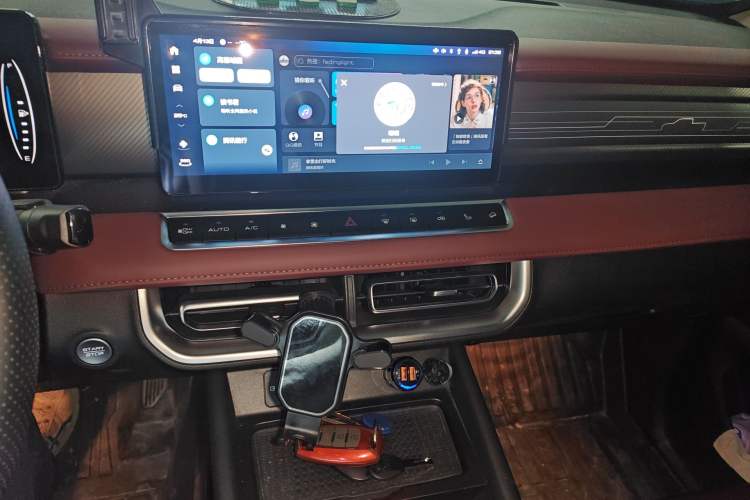 Used Great Wall Poer 2023 2.0T Off-Road Edition Automatic Gasoline Four-Wheel Drive – High-End Version Audio And AC Panel