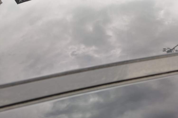 Used Geely Galaxy LEVC L380 2024 140-Degree 6-Seater All-Wheel-Drive Ultra Roof