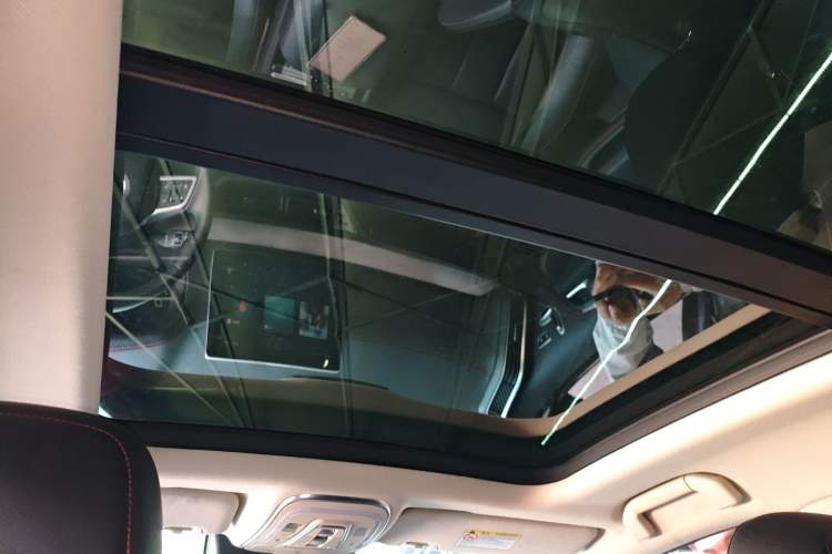 Used BYD Tang New Energy 2018 DM 2.0T All-Wheel Drive Smart Connectivity Luxury Model 7 Seats China V Emission Standard