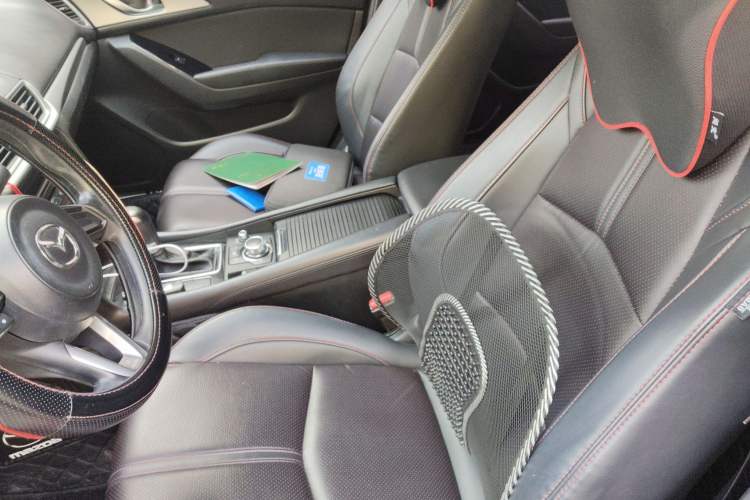 Used Mazda 3 Axela 2017 Sedan 1.5L Automatic Luxury Model China VI Standard Left Front Seat