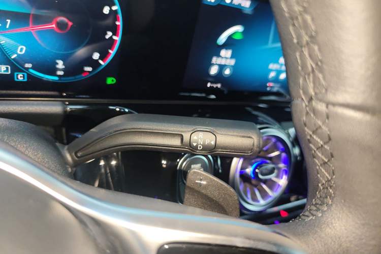 Used Mercedes-Benz GLA 2022 Facelifted GLA 200 Gear Lever