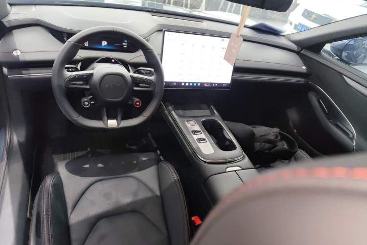 Used Xiaomi Auto SU7 2024 Rear-Drive Long-Range Intelligent Driving Version Center Console