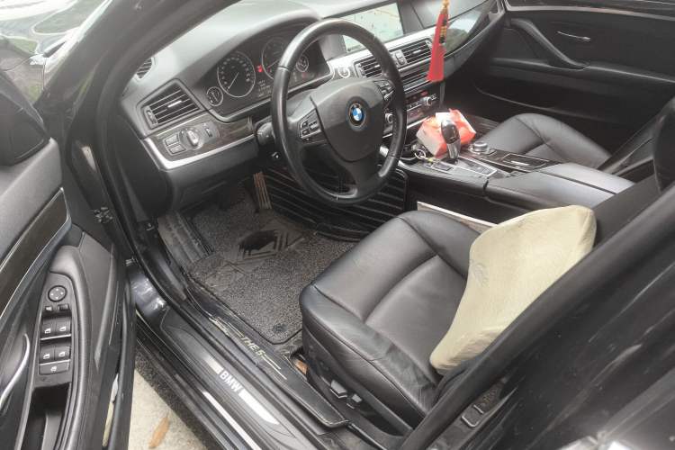 Used BMW 5 Series 2012 530Li Leading Model Driver Seat
