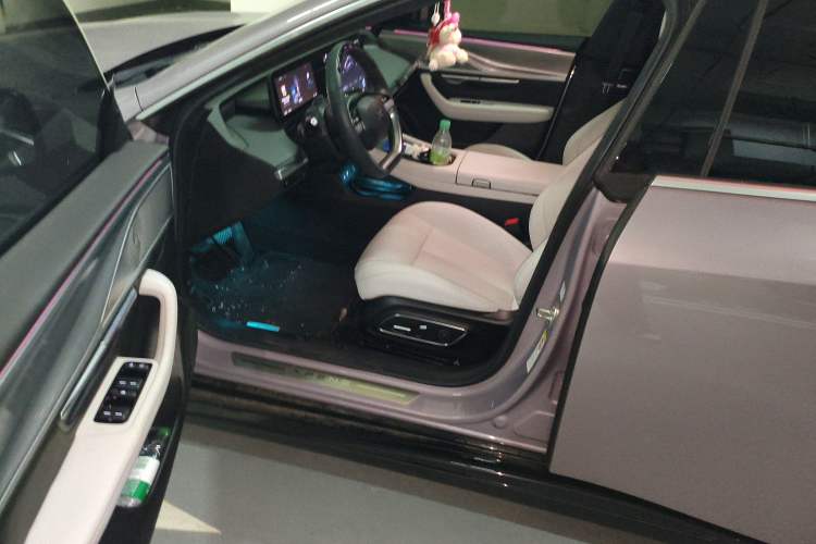 Used XPeng P7 2024 P7i 550 Max Left Front Seat