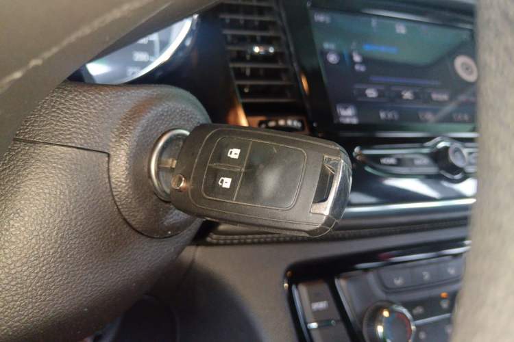 Used Buick Encore 2016 18T Automatic Two-Wheel Drive Urban Leading Edition