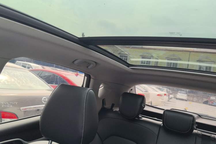 Used MG ZS 2018 1.5L Automatic Luxury Edition China V Standard