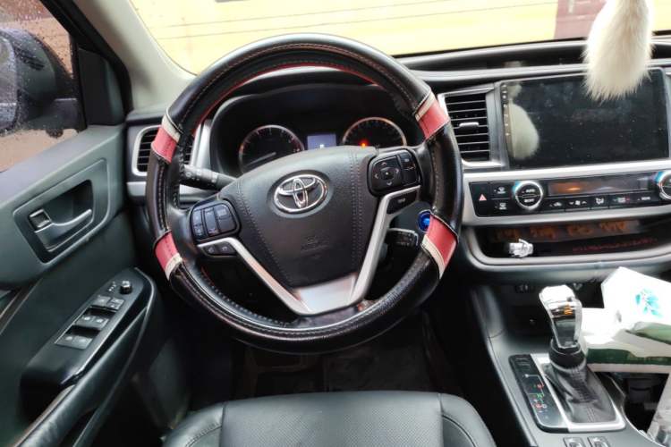 Used Toyota Highlander 2015 2.0T Four-Wheel Drive Luxury Edition 7-Seater
