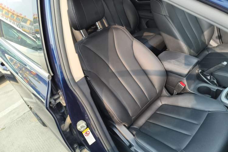 Used BYD Song MAX 2018 1.5T Manual Smart Connect Luxury 6-Seater