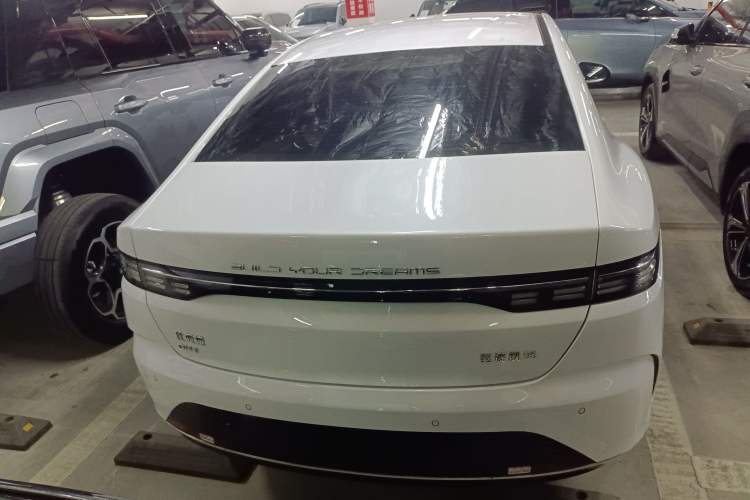 Used BYD Destroyer 05 2024 Honor Edition DM-i 120KM Luxury Model

