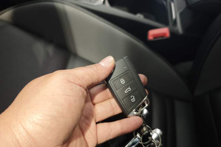 Used Volkswagen Sagitar 2021 280TSI DSG Comfort Connect Edition Vehicle Key