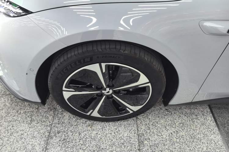 Used Nio ET5T 2024 75kWh Touring Left Front Wheel Hub