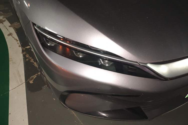 Used BYD Han 2023 EV Champion Edition 605KM Front-Drive Premium Model Right Front Headlight