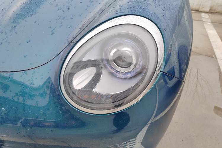 Used ORA Good Cat 2023 401 km Standard Range Luxury Version Lithium Iron Phosphate