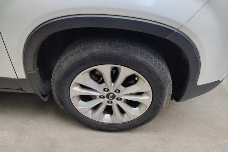 Used Kia Sorento 2013 2.4L 7-Seater Gasoline Comfort Version China IV Standard